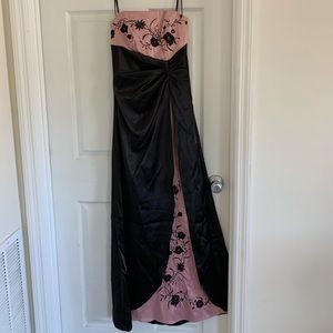 Strapless long dress